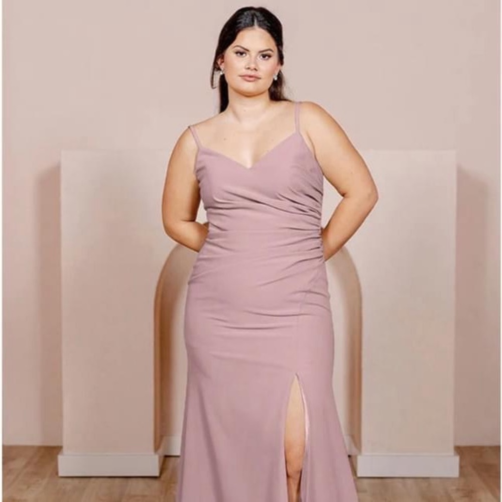 Revelry Crepe Rory in Rose Quartz